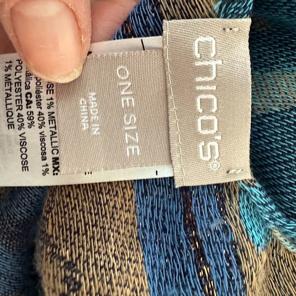 Chico’s Fringe Shawl Wrap Scarf Neutral Blue Tan Boho 27x80 Metallic One Size - Picture 8 of 9